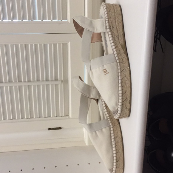 Viscata Canvas Espadrilles - Picture 1 of 5
